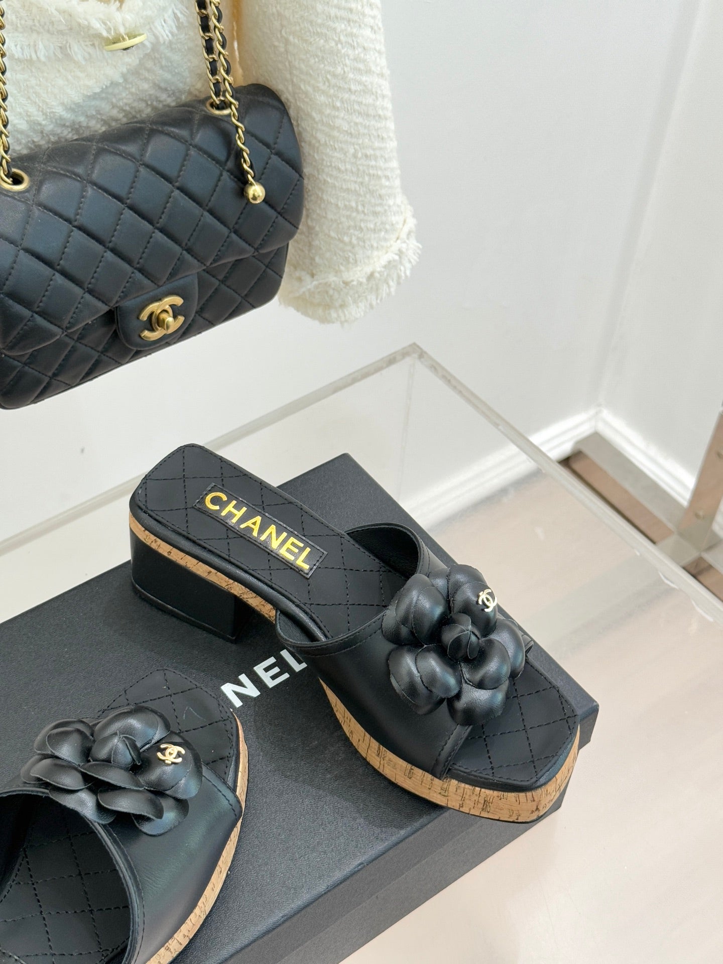 Chanel 26C Camellia Wood Grain Platform Sandals Black in Leather 615914