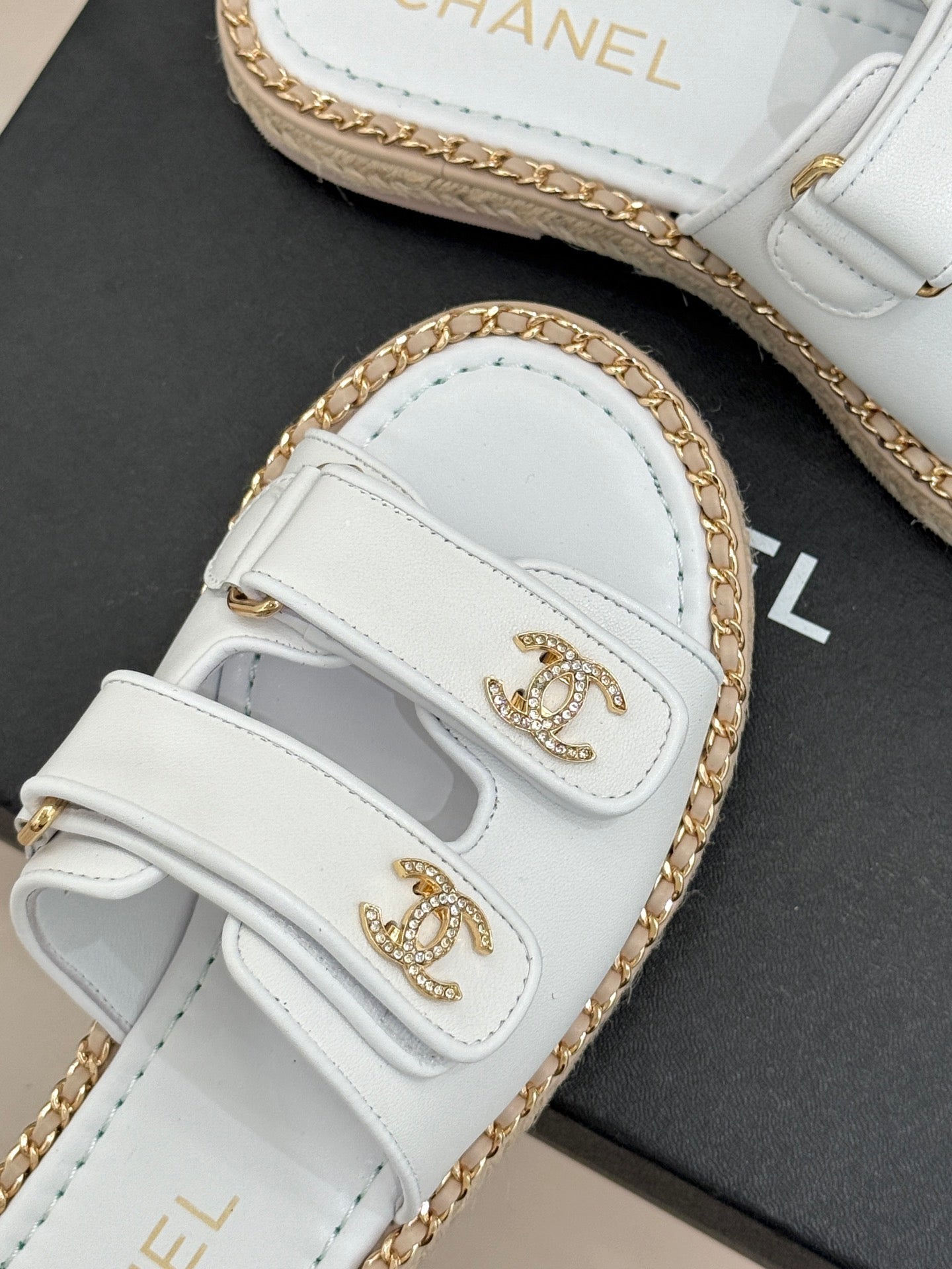 Chanel 26C Chain Double C Buckle Slippers White Cowhide 615785