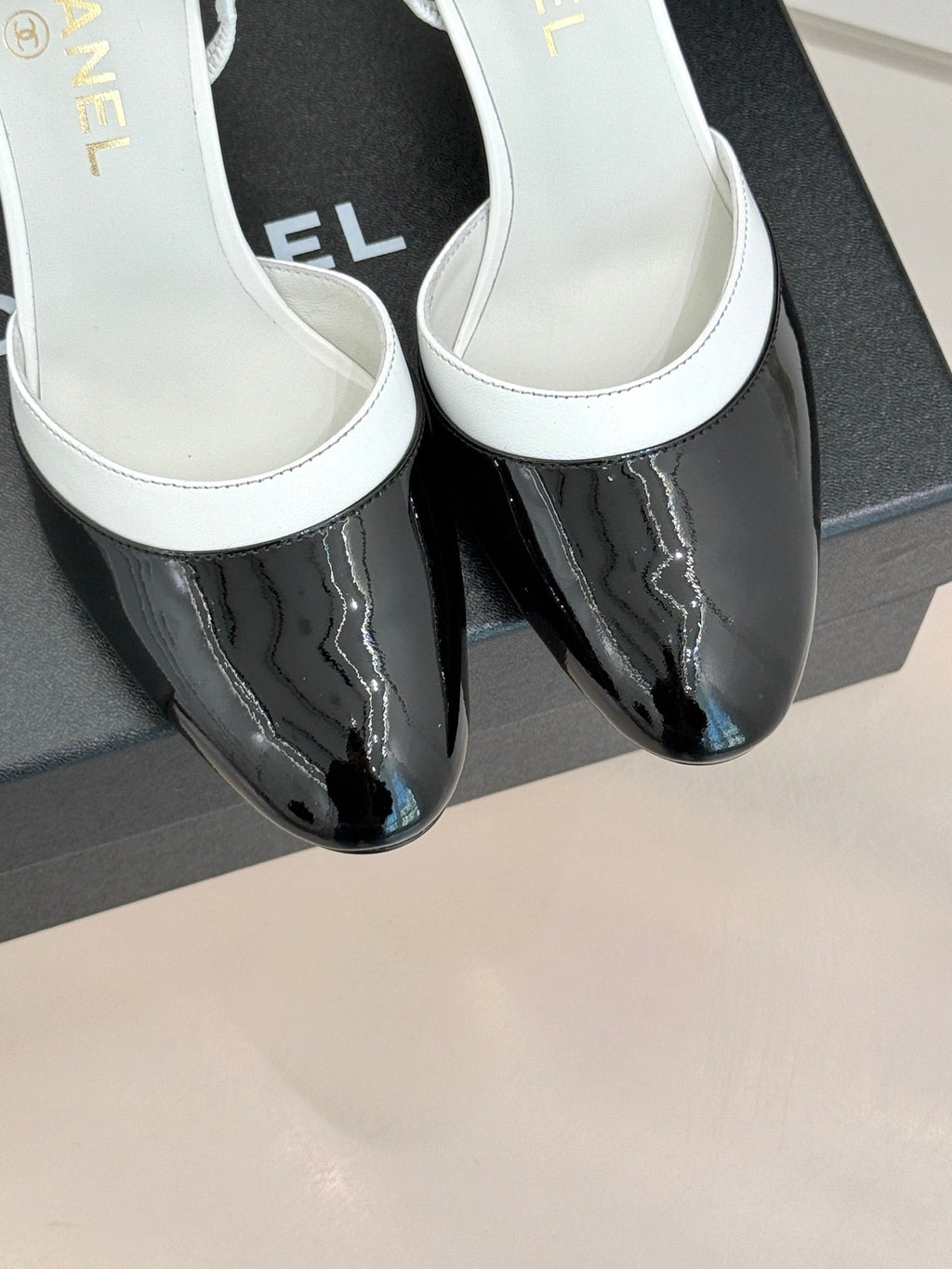 Chanel 26C Open-Back High-Heel Sandals White Black in Leather 615700