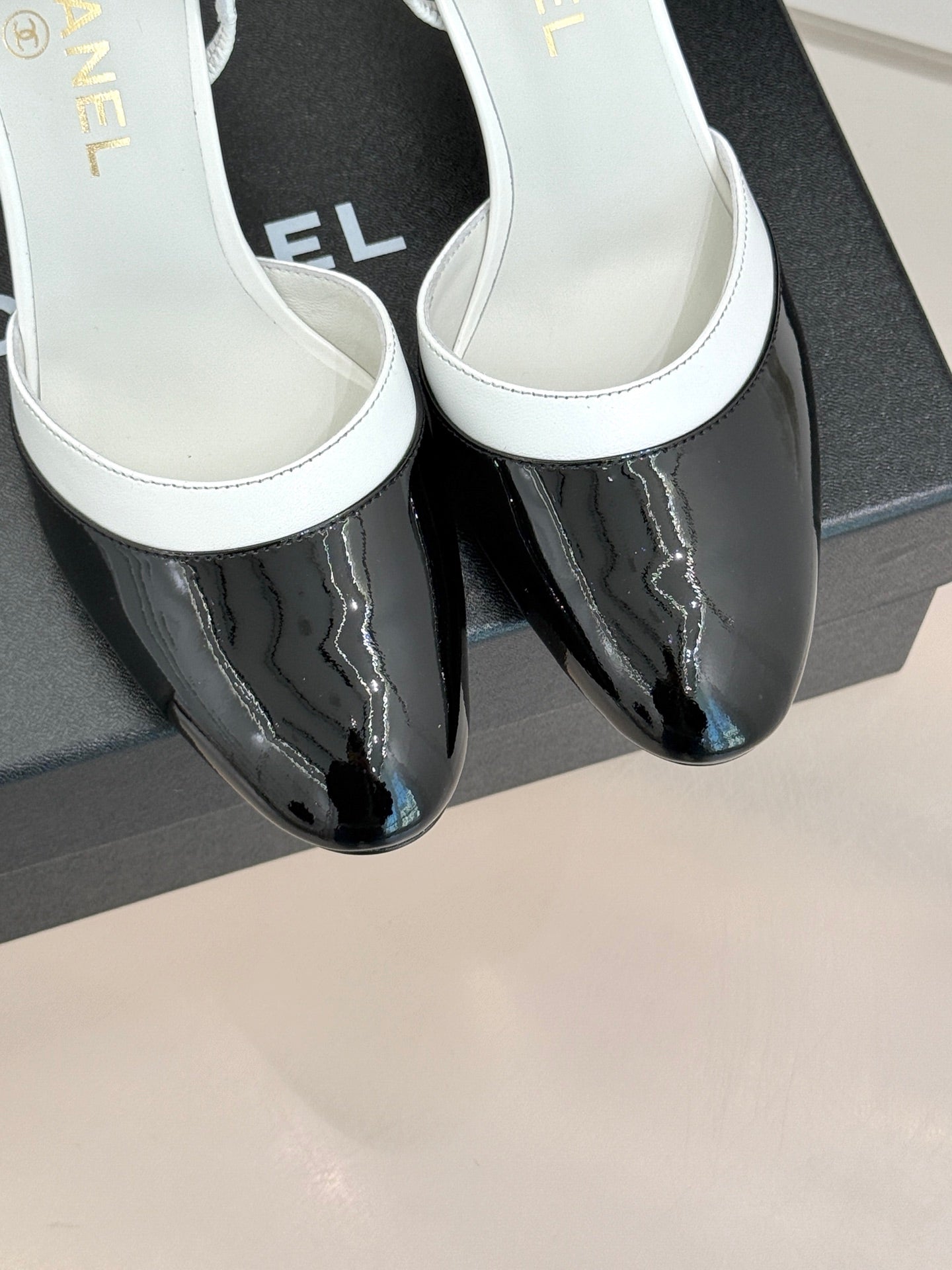 Chanel 26C Open-Back High-Heel Sandals White Black in Leather 615700
