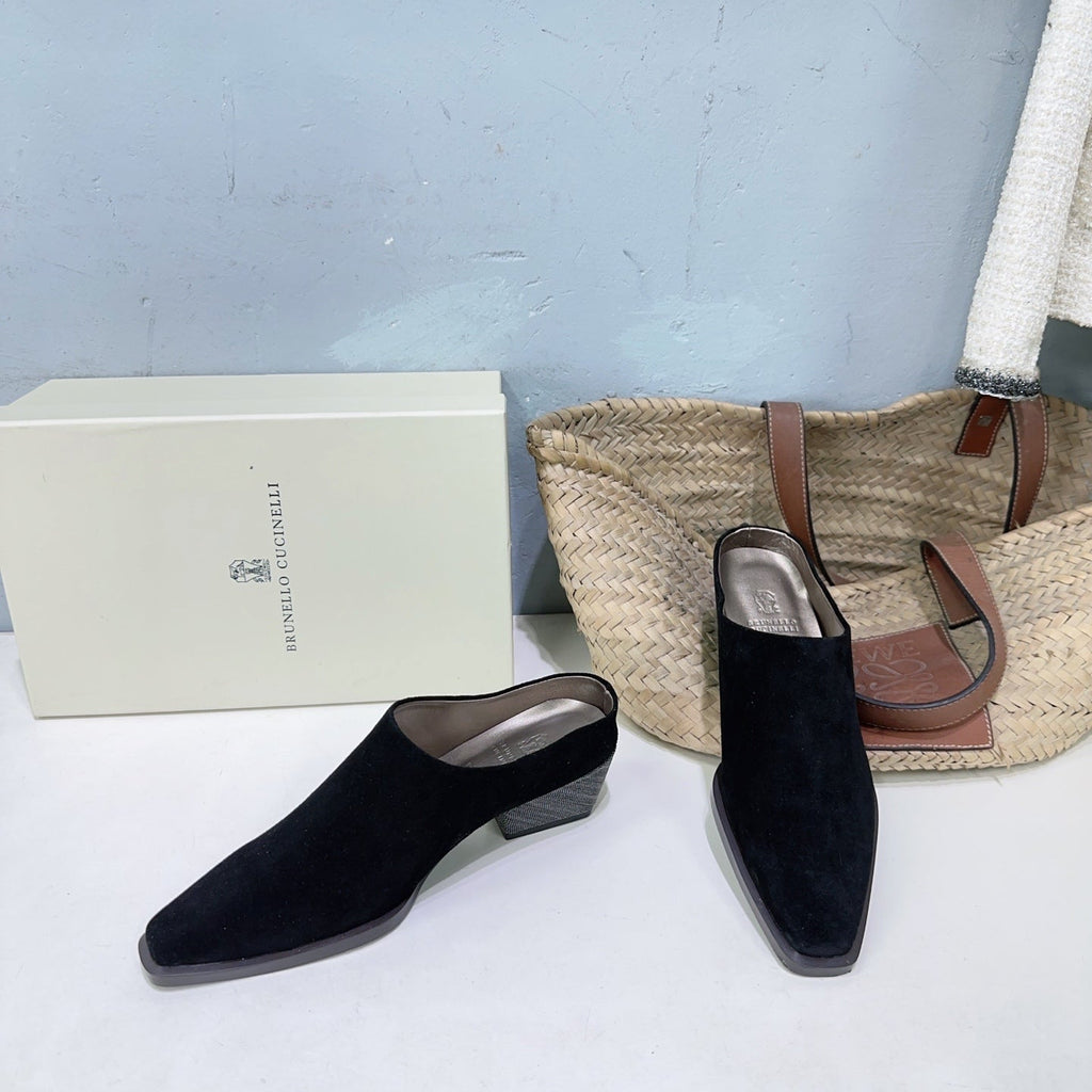 BRUNELLO CUCINELLI 26 Closed-Toe Chunky Heel Mules Black in Cow Suede 629527