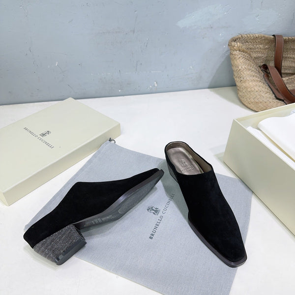 BRUNELLO CUCINELLI 26 Closed-Toe Chunky Heel Mules Black in Cow Suede 629527