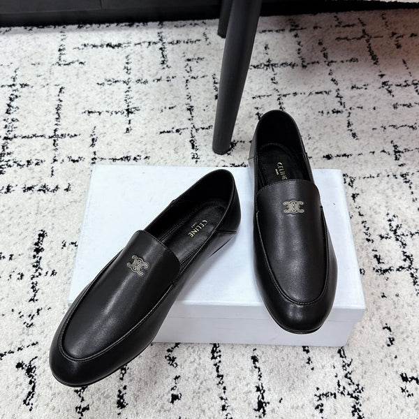 Celine 26 Aura Triomphe Loafer Black in Lambskin 631123