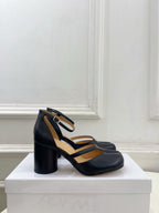 MM6 Tabi 26 Split-Toe Open-Heeled 75 Sandals Black in Cowhide 631902