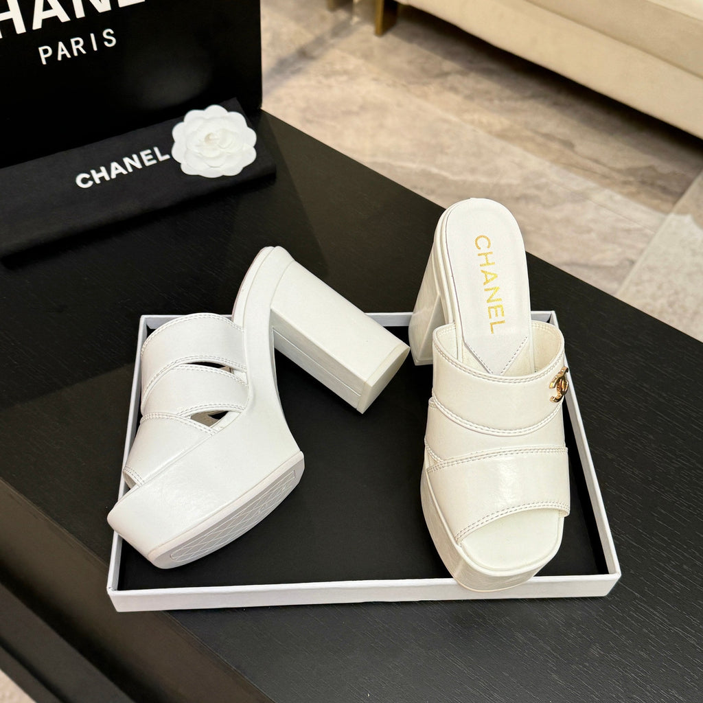 Chanel 2026 Runway Platform High-Heeled 12.5cm Sandals White in Cowhide 673056