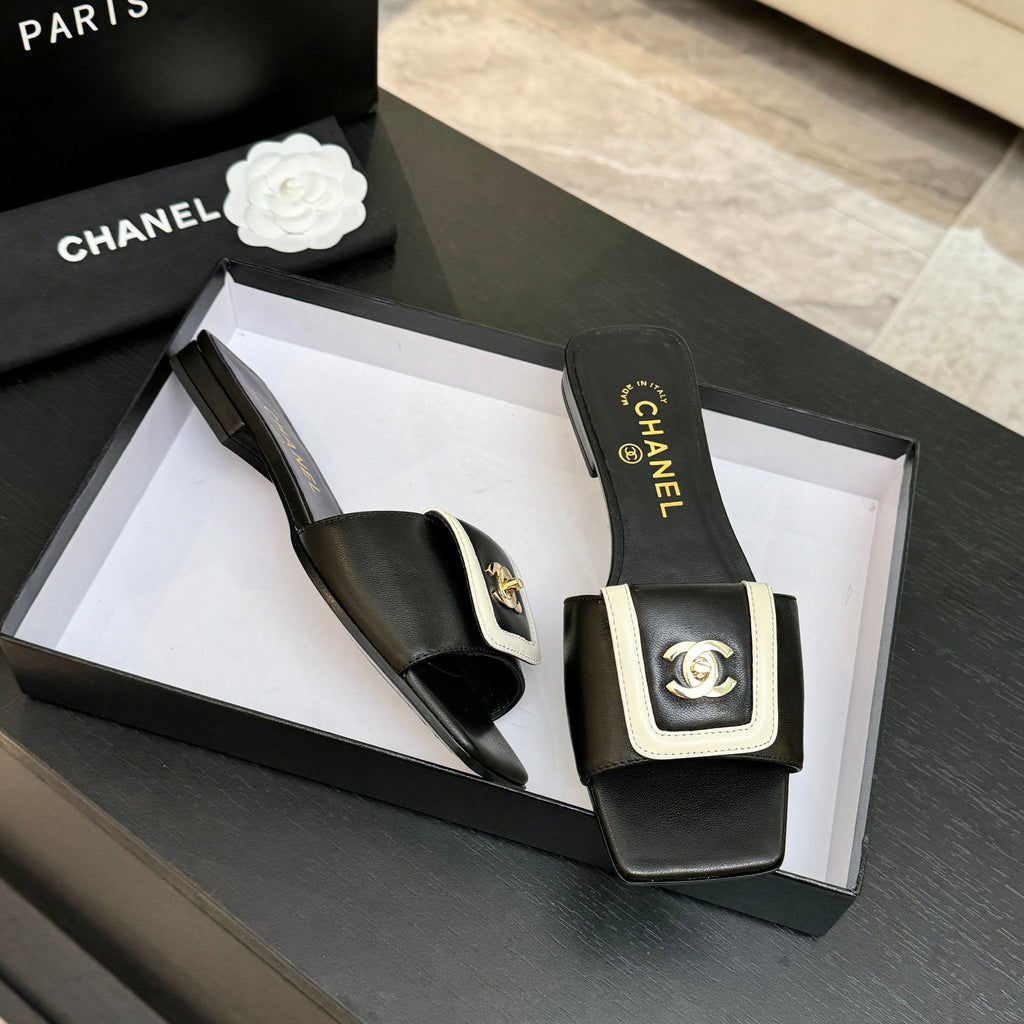 Chanel 26C Double C Buckle Square Toe Slippers Black White in Lambskin 673027