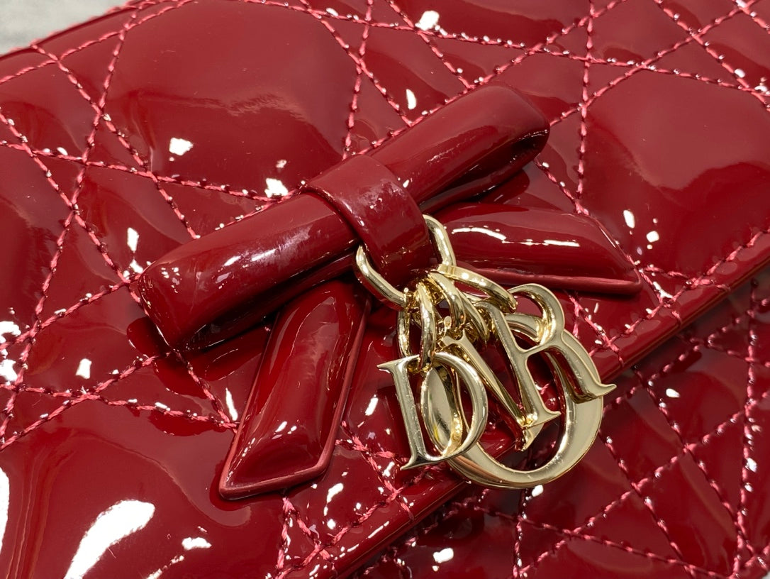 Dior 26 Bow Pearl Chain Clutch In Red Glossy Lambskin GHW