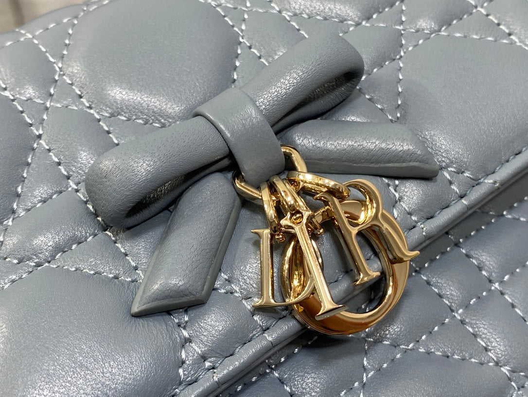 Dior 26 Bow Pearl Chain Clutch Blue Lambskin GHW