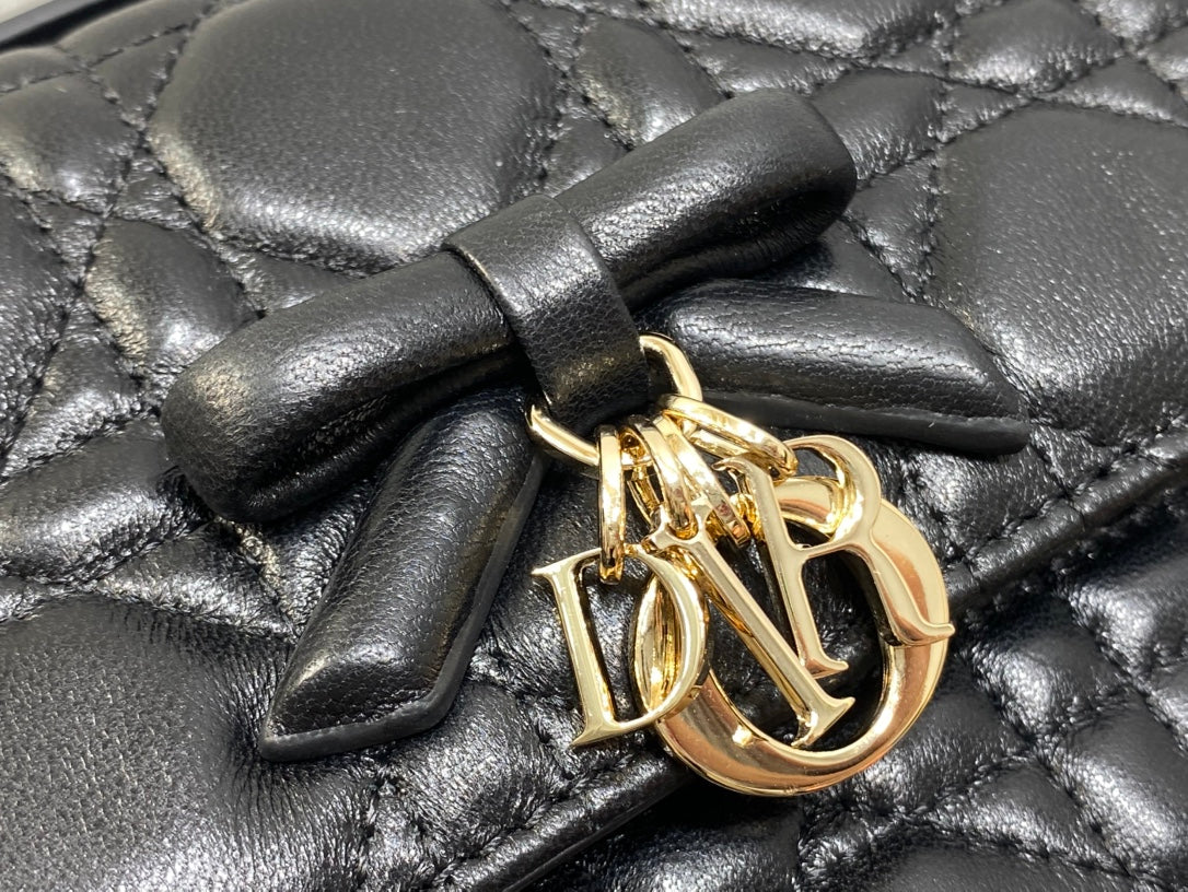 Dior 26 Bow Pearl Chain Clutch Black Lambskin GHW