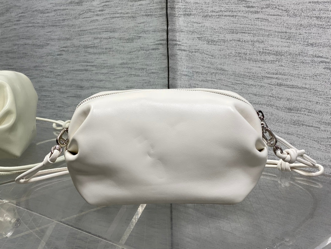 Dior 26 Bow Pouch 20cm in White Lambskin