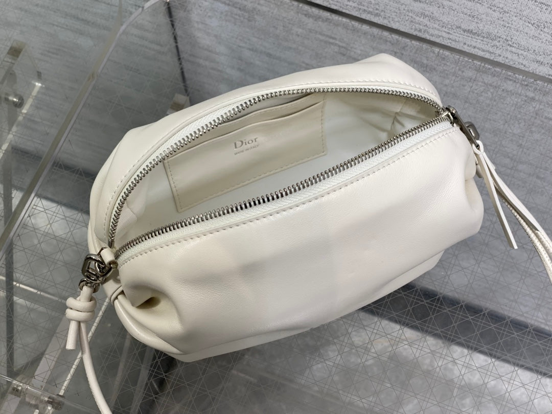 Dior 26 Bow Pouch 20cm in White Lambskin