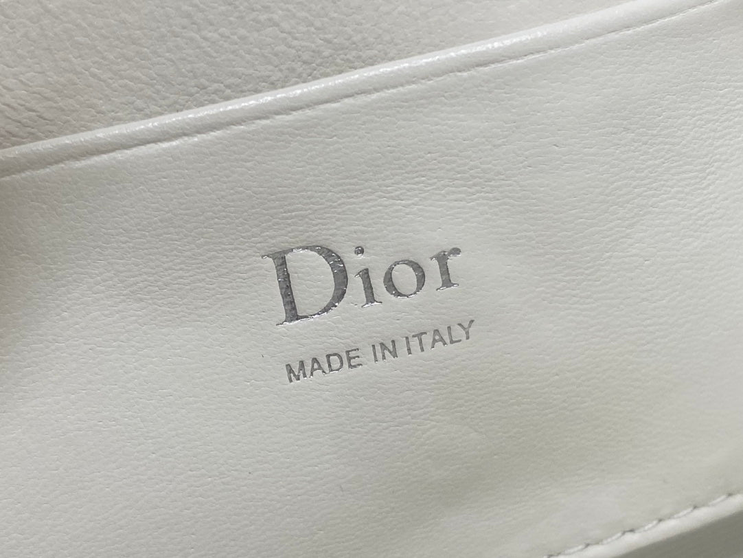 Dior 26 Bow Pouch 20cm in White Lambskin