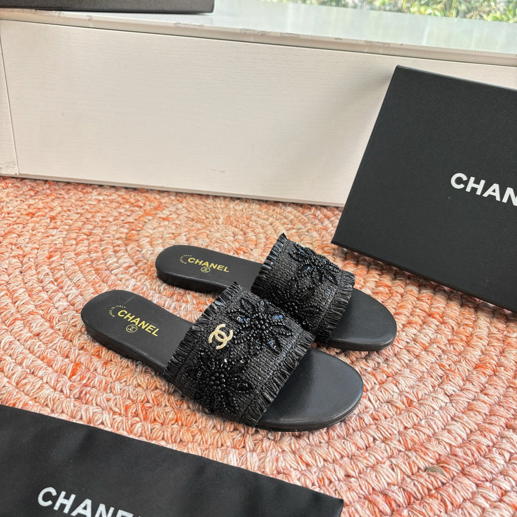 Chanel Bouclé Sandal Black in Fabric Sheepskin 685949