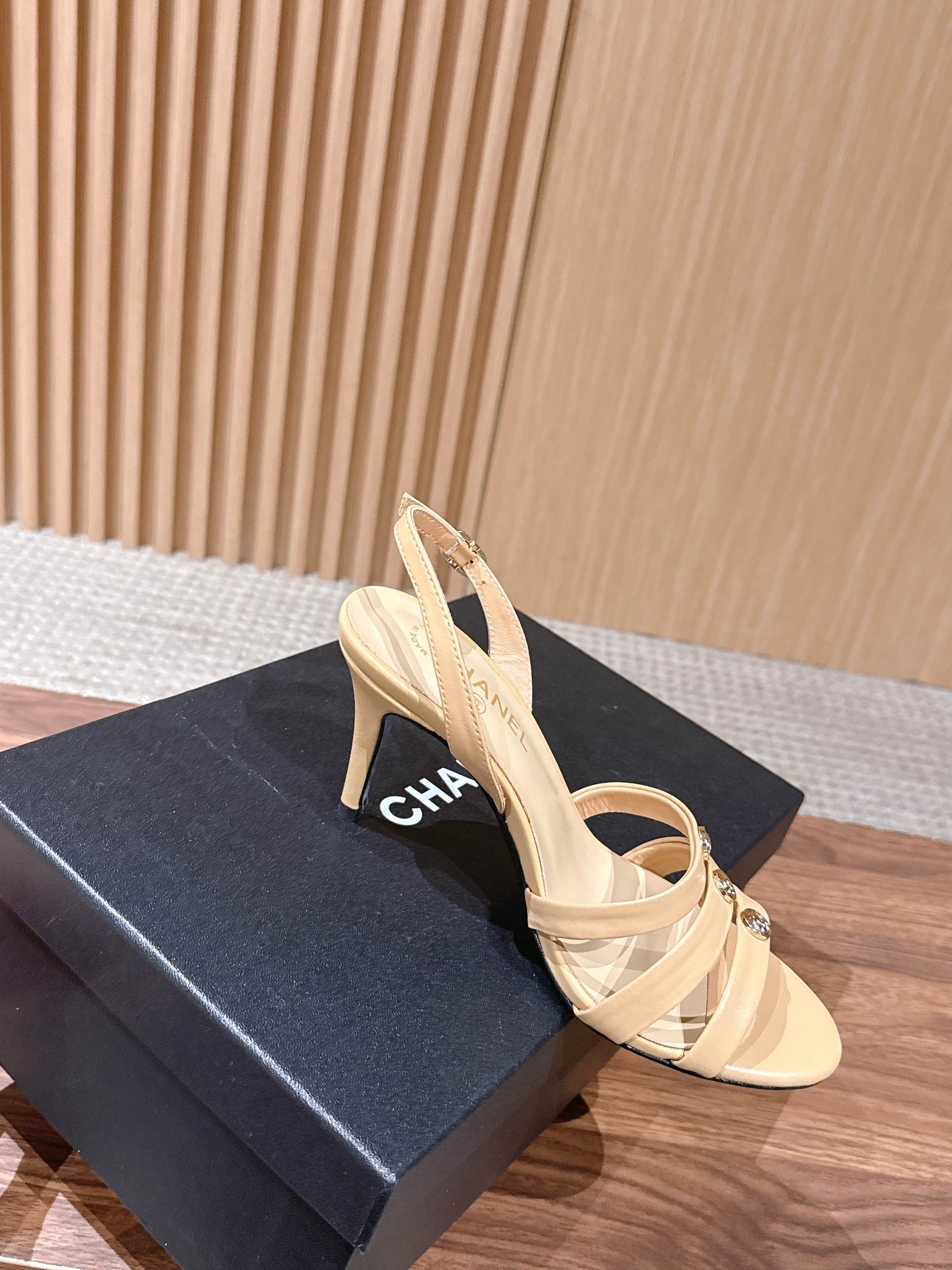 CC 26SS  Strappy High-Heeled 85 Sandals Light Beige in Cowhide 692563