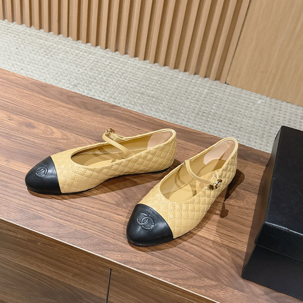 CC 26SS Quilted Mary Jane Beige Black in Calfskin 692541