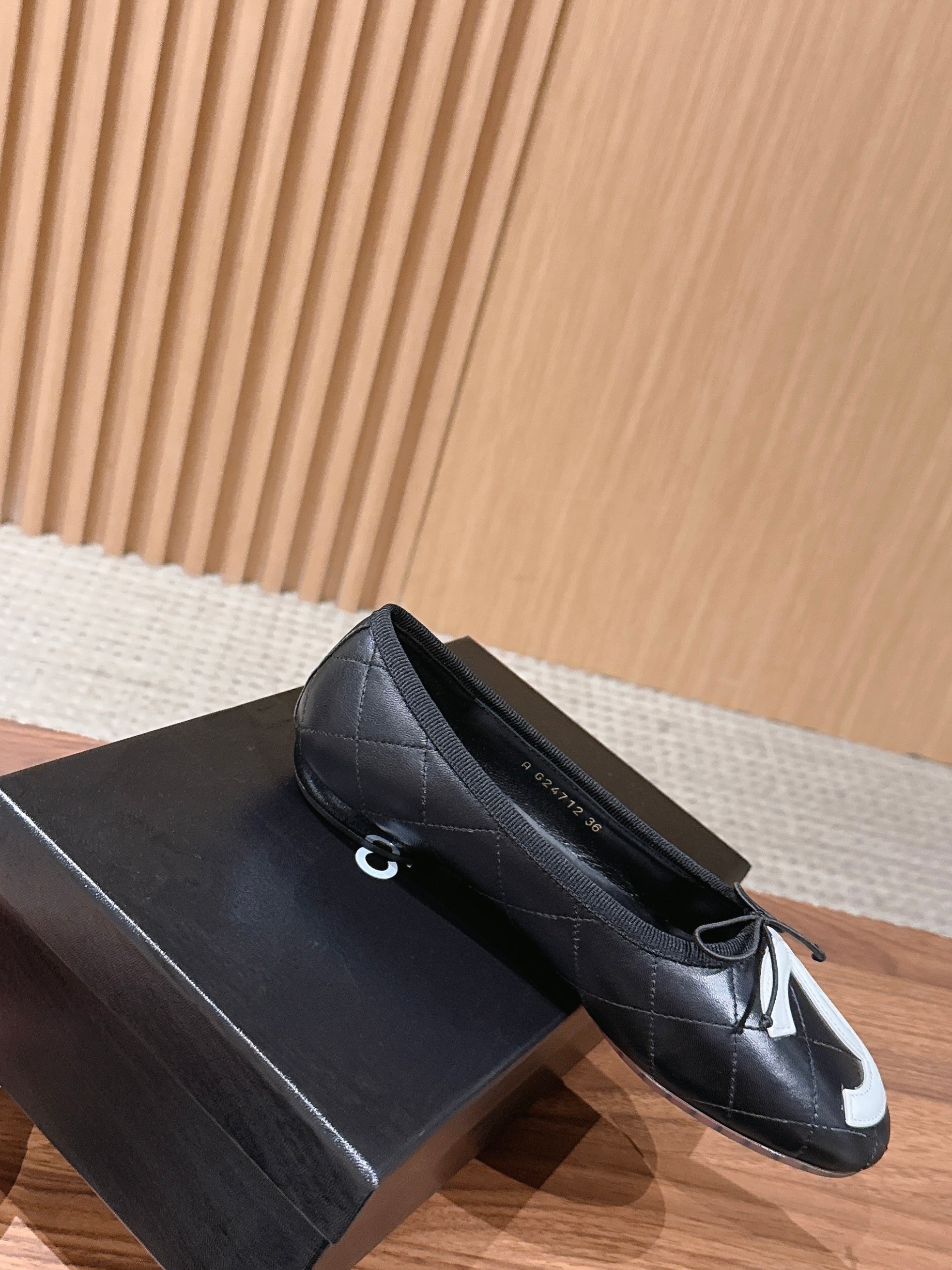 Chanel   Cambon Ballet Flats Black White in Lambskin 692528