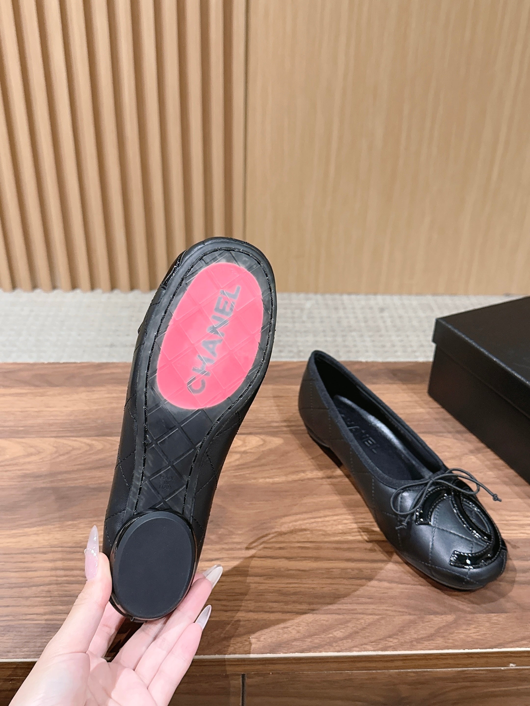 Chanel   Cambon Ballet Flats Black in Lambskin 692526