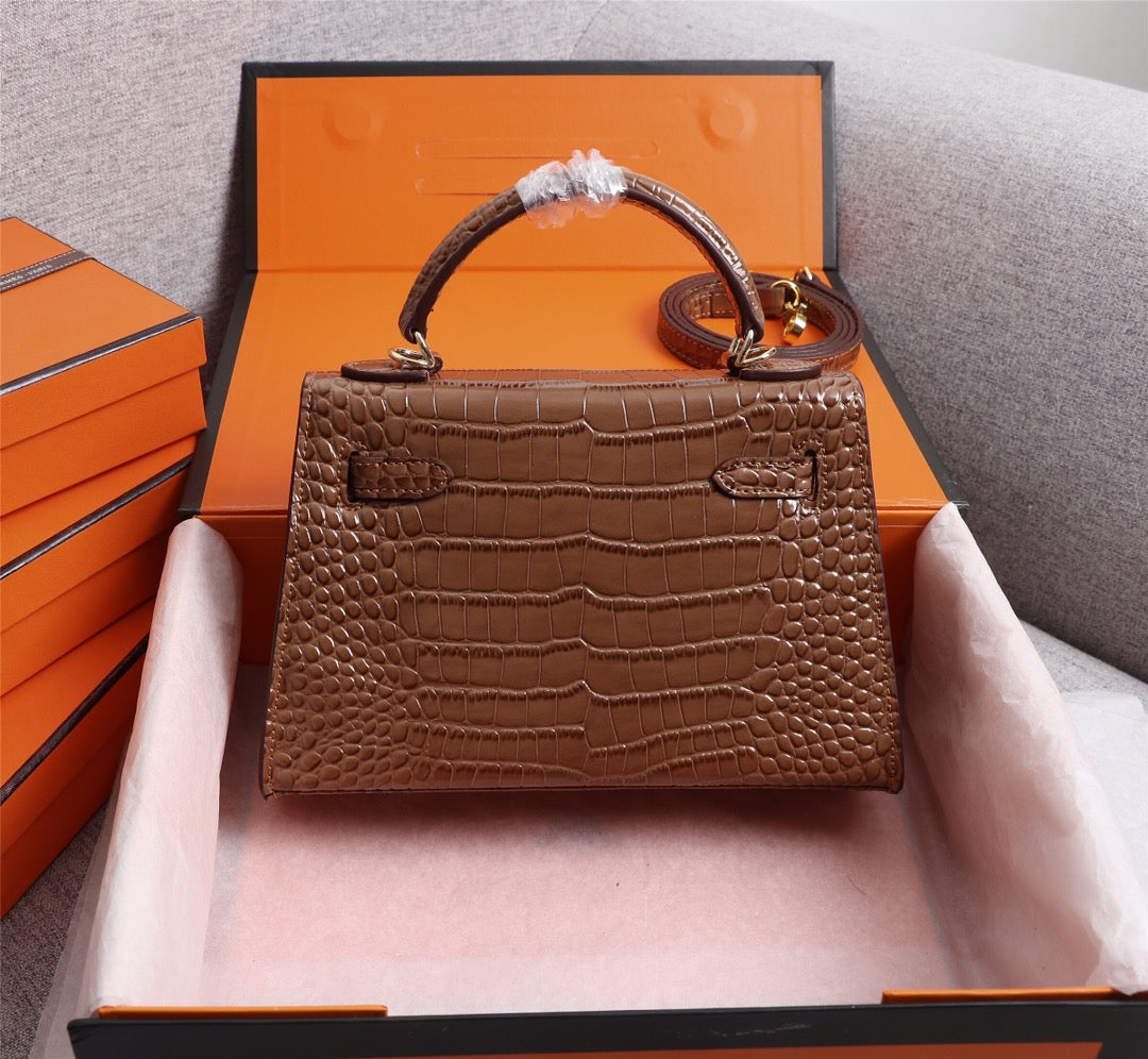 HM KELLY MINI 19 CHOCOLATE CROCODILE EMBOSSED CALFSKIN GOLD HARDWARE