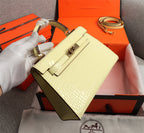 HM KELLY MINI 22 PASTEL YELLOW CROCODILE EMBOSSED CALFSKIN GOLD HARDWARE