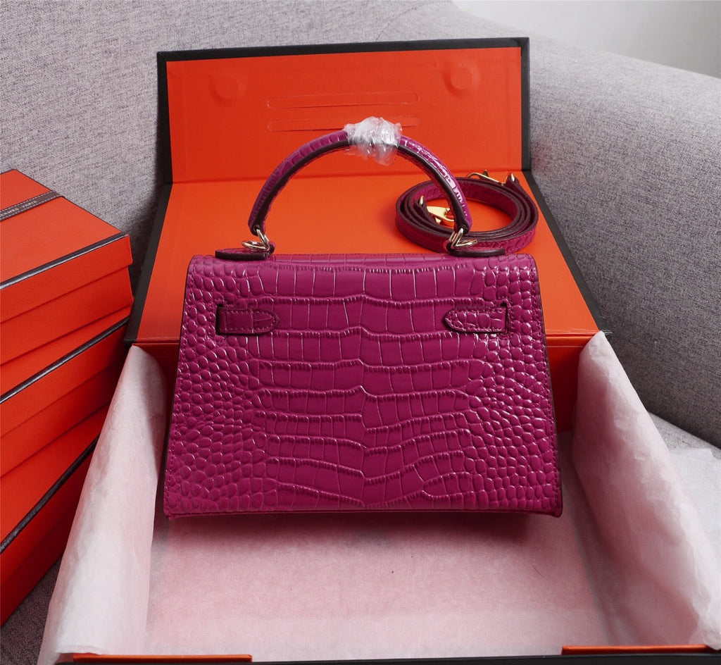 HM KELLY MINI 19 BARBIE PINK CROCODILE EMBOSSED CALFSKIN GOLD HARDWARE