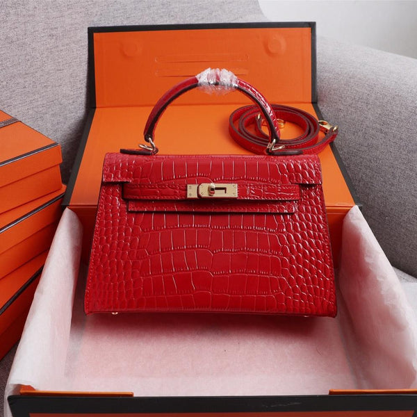 HM KELLY MINI 19 RED CROCODILE EMBOSSED CALFSKIN GOLD HARDWARE