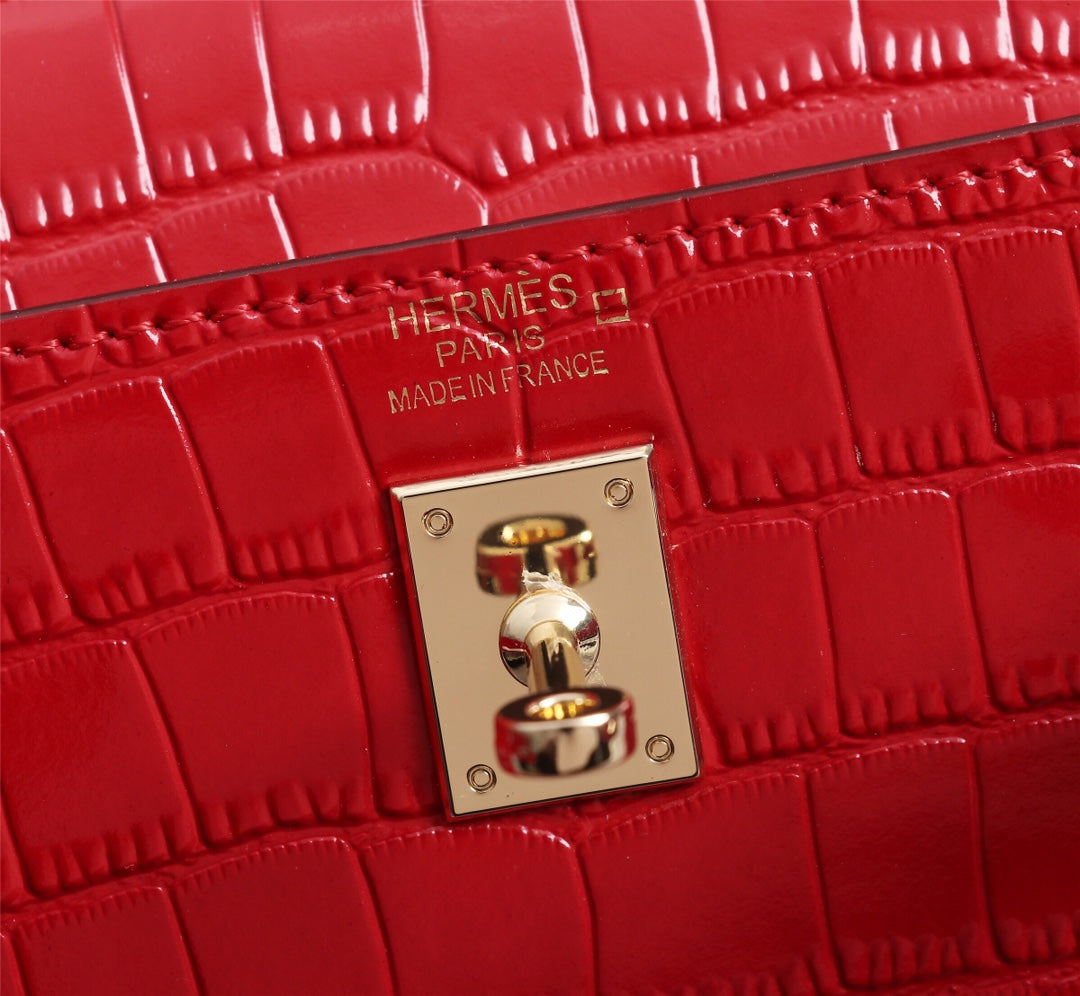 HM KELLY MINI 22 RED CROCODILE EMBOSSED CALFSKIN GOLD HARDWARE
