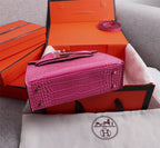 HM KELLY MINI 22 DEEP PINK CROCODILE EMBOSSED CALFSKIN GOLD HARDWARE