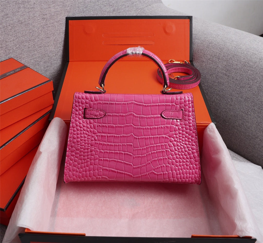 HM KELLY MINI 22 DEEP PINK CROCODILE EMBOSSED CALFSKIN GOLD HARDWARE