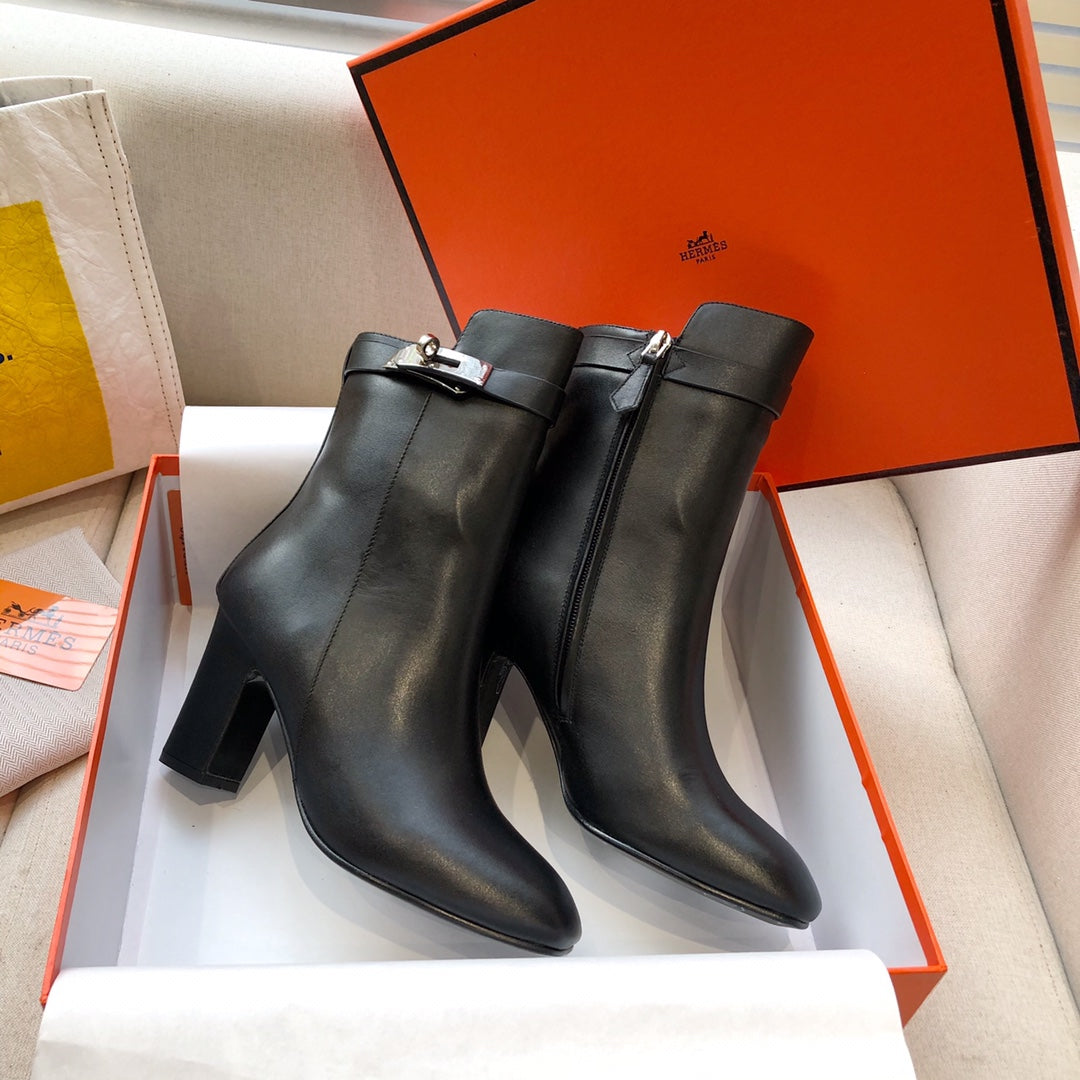 HM Classic Kelly High-Heeled Boots Black Cowhide 546214