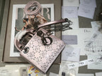 LADY 24 HANDBAG EMBOSSED DIAMOND IN SILVER CALFSKIN
