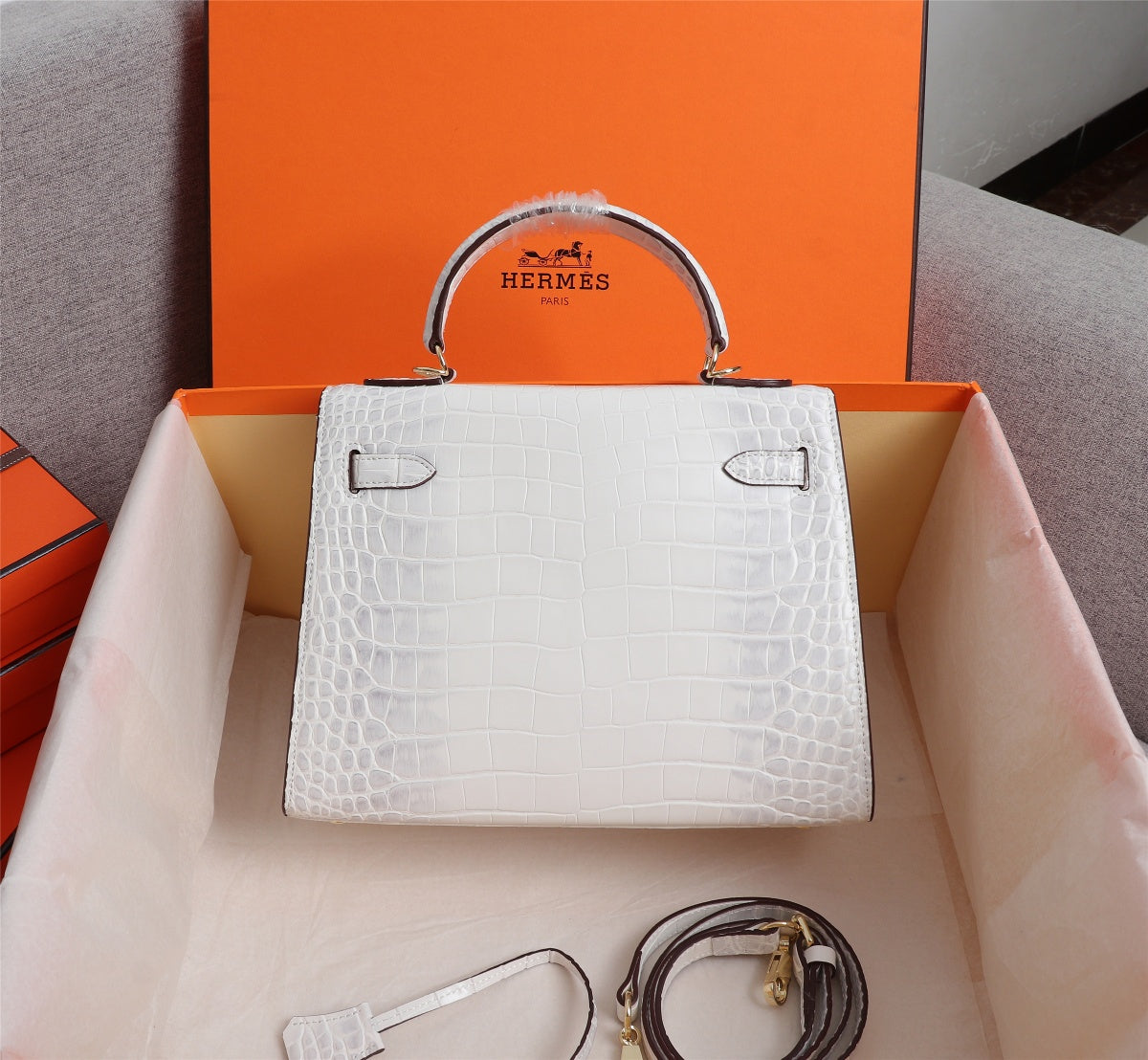 HM KELLY BAG 25 WHITE CROCODILE EMBOSSED CALFSKIN