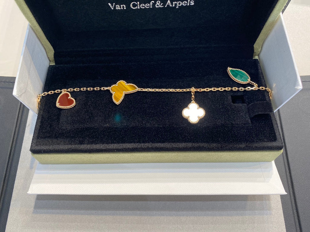 VCA Lucky    4 Motifs Gold Bracelet