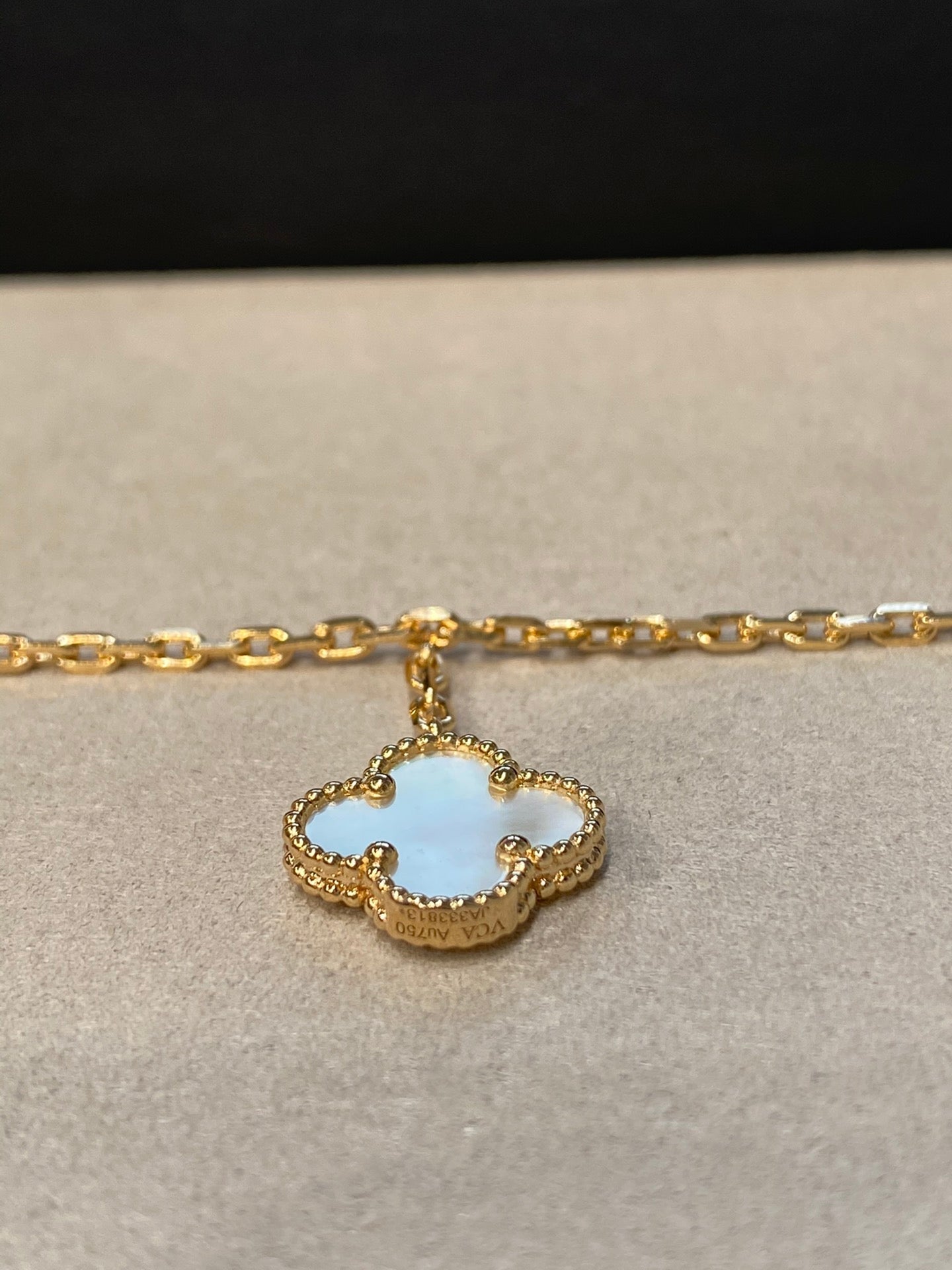 VCA Lucky    4 Motifs Gold Bracelet