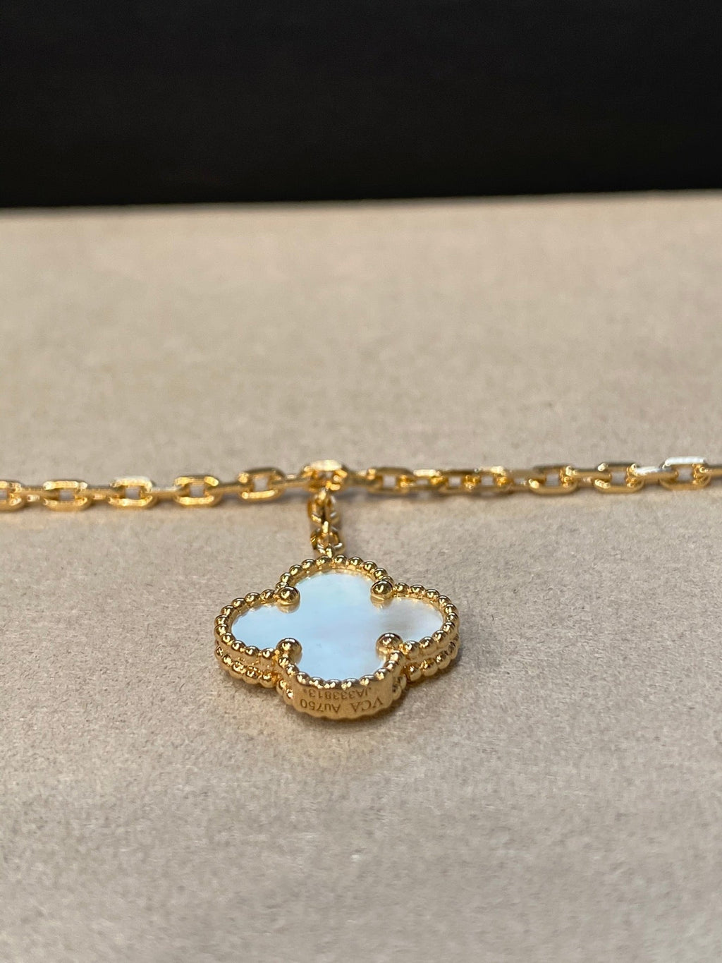 VCA Lucky Limited Four-Flower Sliver Bracelet