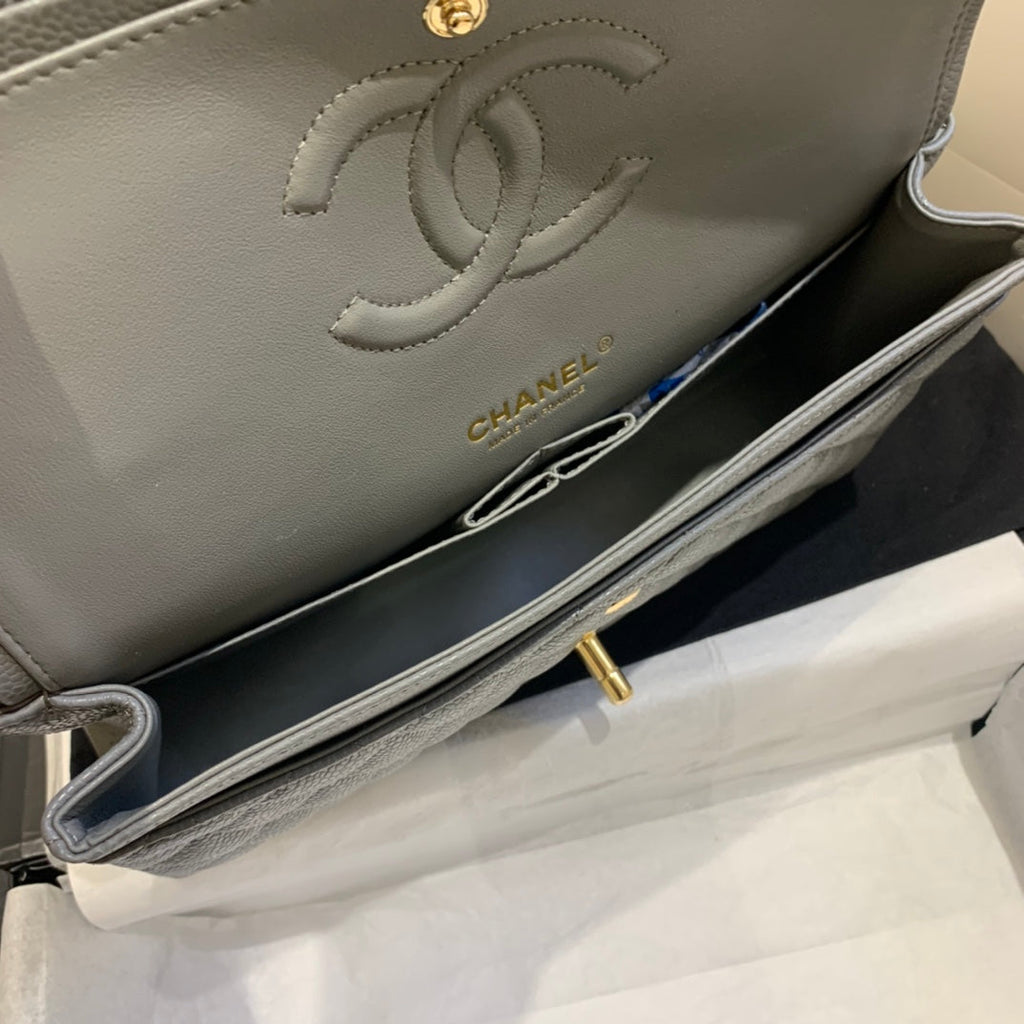 flap bag medium 25 dark grey caviar ghw