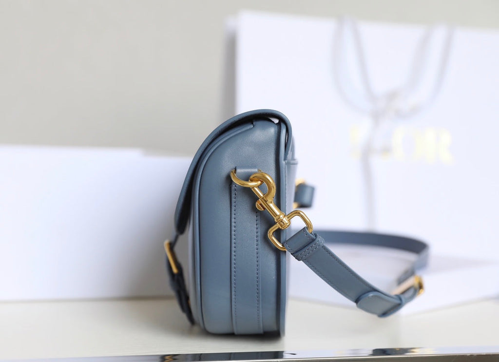 MEDIUM CD BOBBY 22CM BLUE CALFSKIN GOLD HARDWARE