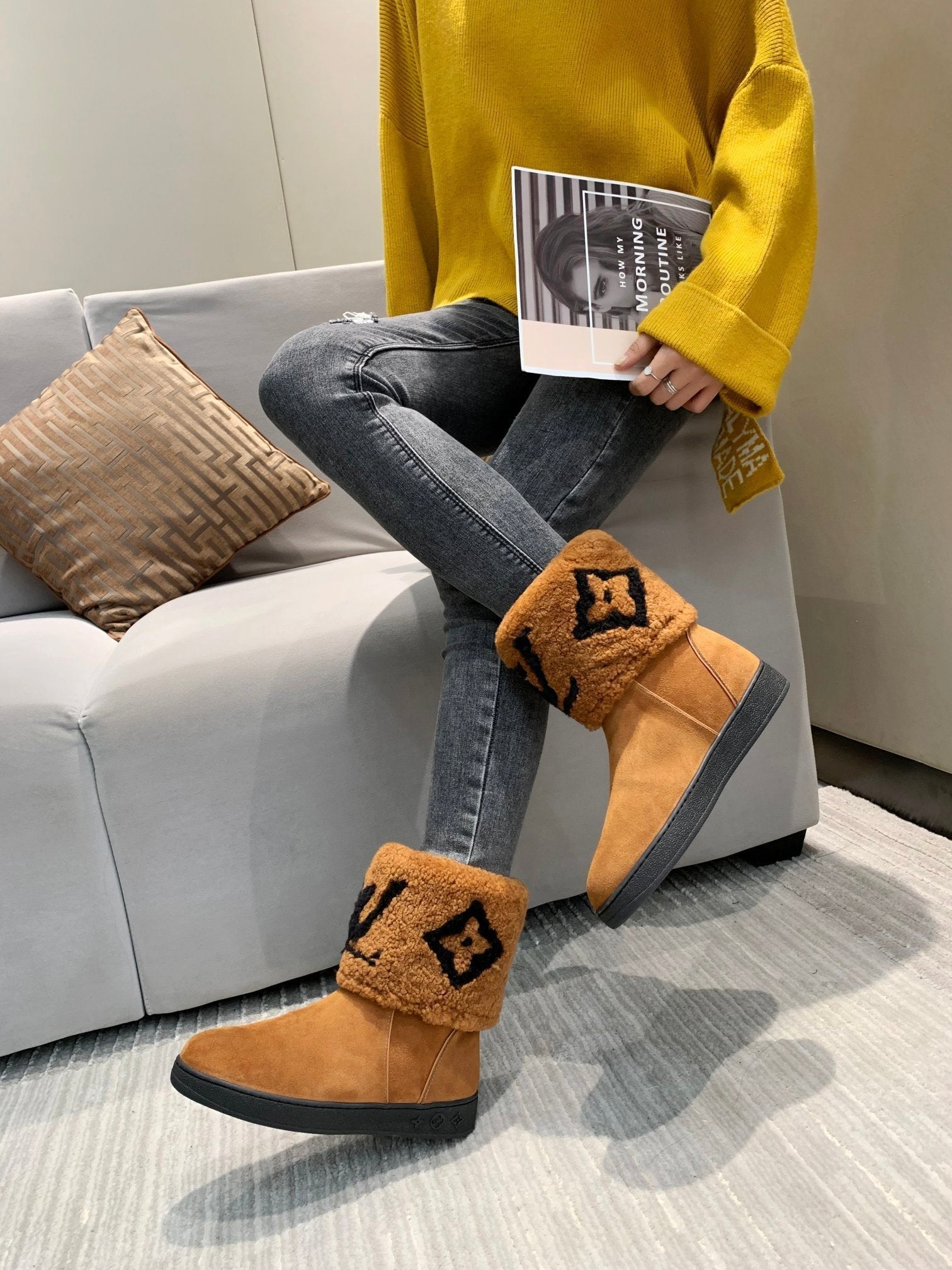 LV Snowdrop Flat Ankle Boot Brown Suede Wool 454718