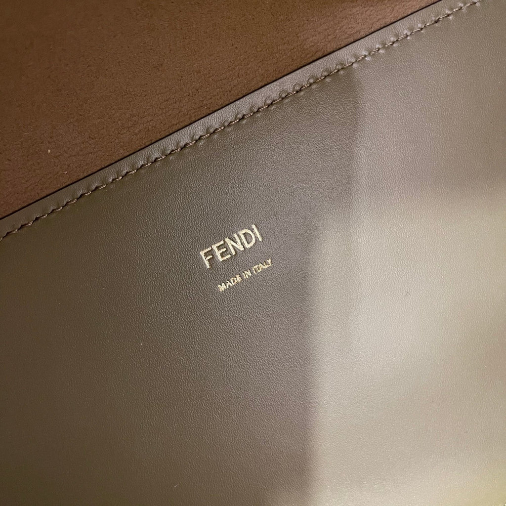 SHINE LARGE 35 TOTE IN OLIVE GREEN CALFSKIN