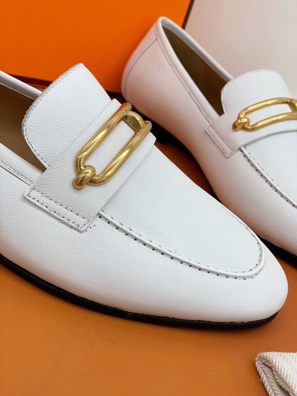 HM Men's Colette Loafer White Cowhide GHW 546343