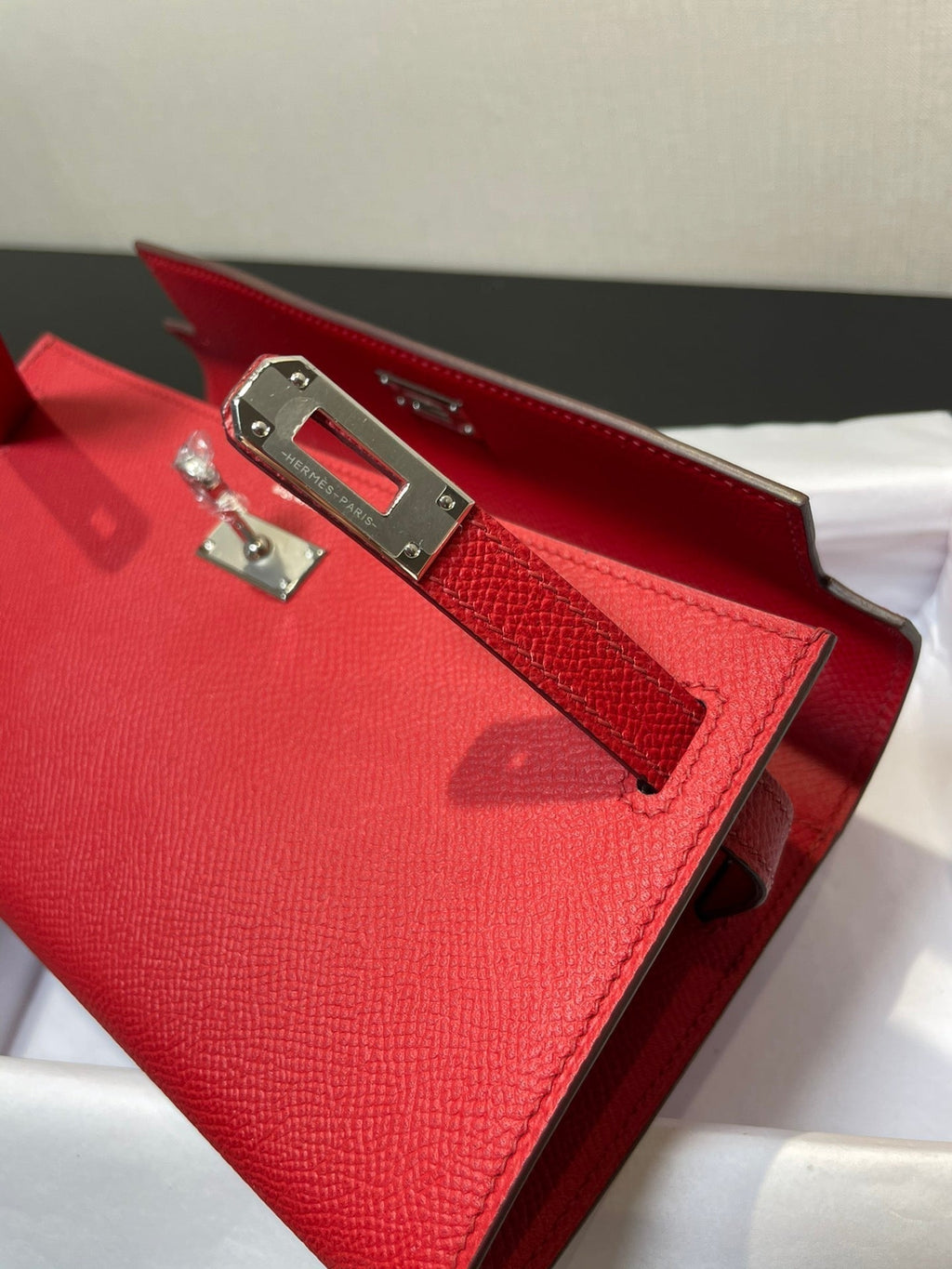 kelly woc 20.5 red epsom silver hardware