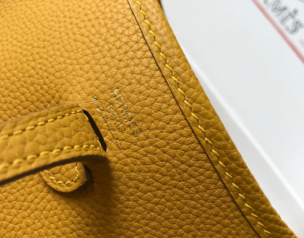 Mini Evelyne 18cm Dark Yellow Togo Ghw