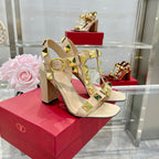 VT Rockstud Sandals Beige Gold Cowhide