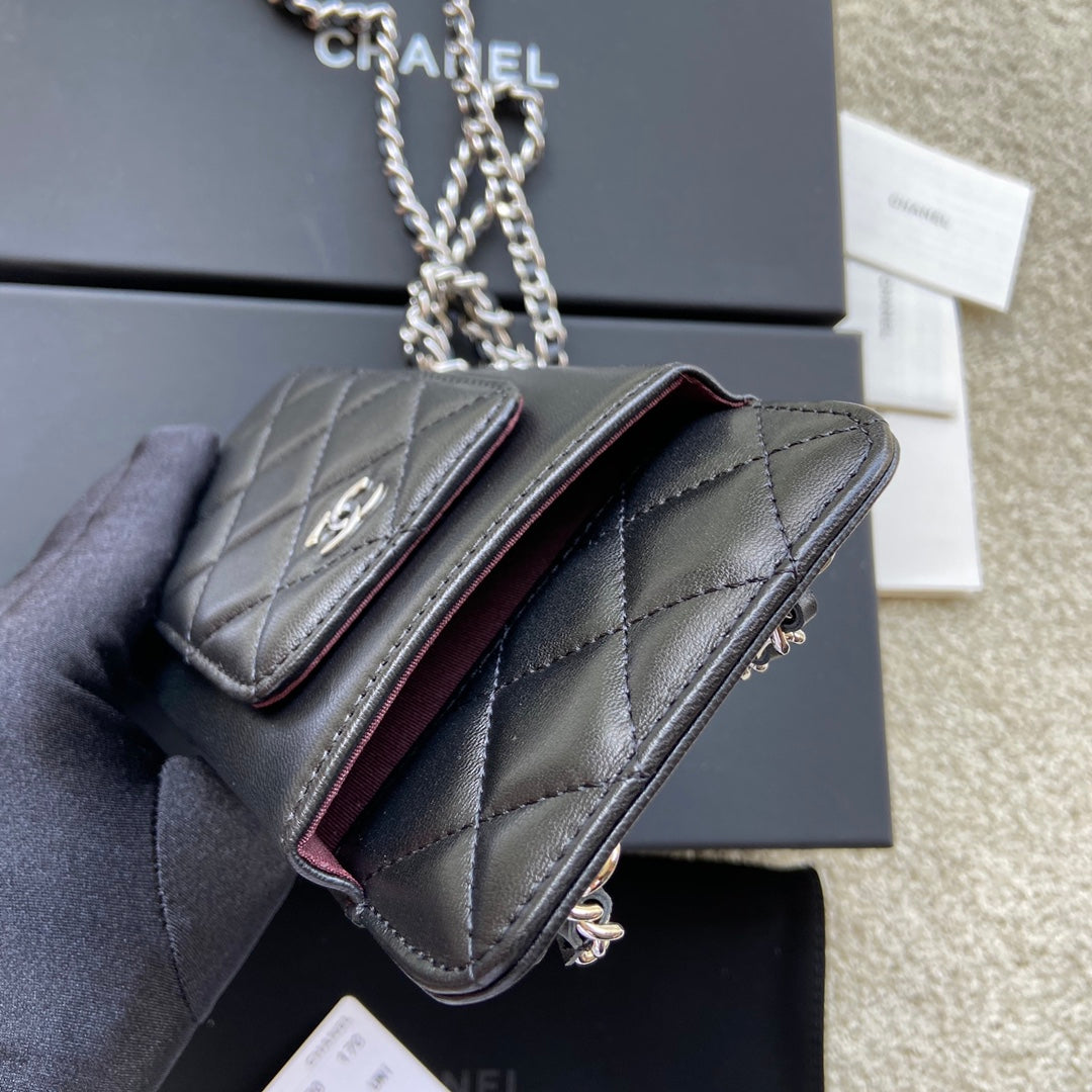CC Compact Double Pouch Black Sheepskin Silver Steel 229645