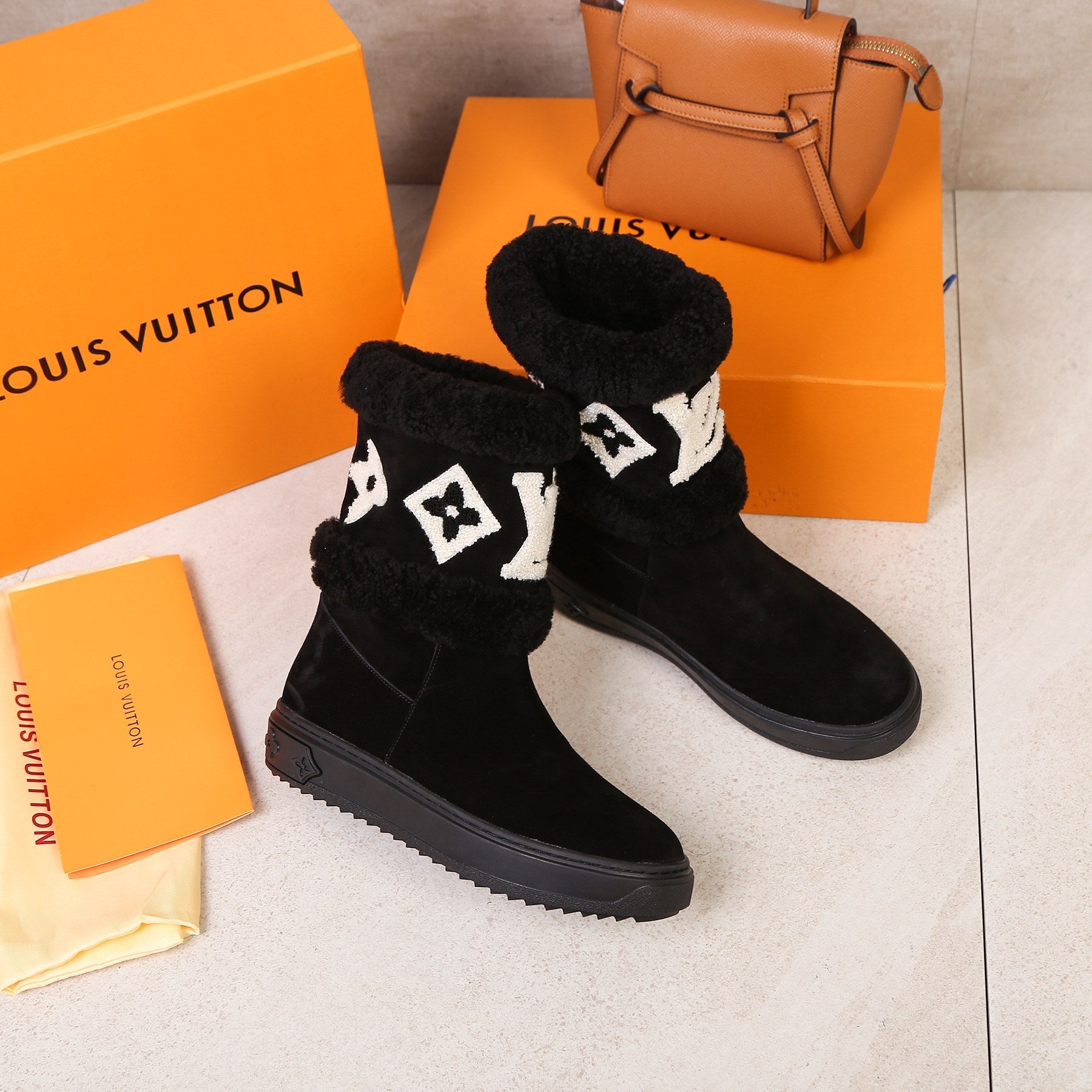 LV Snowdrop Line Ankle Boots Black Suede Wool 454720