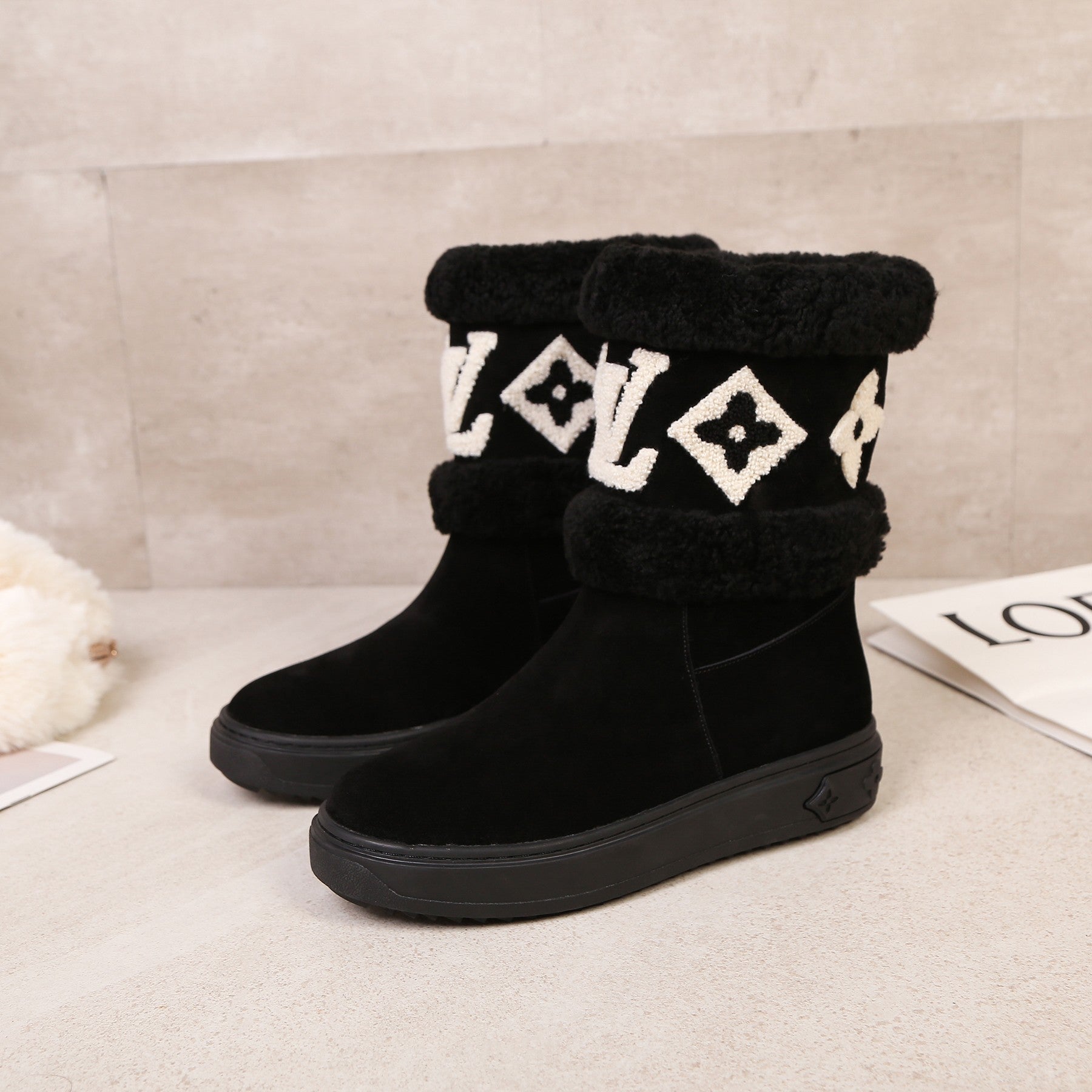 LV Snowdrop Line Ankle Boots Black Suede Wool 454720