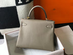 HM KELLY 25CM TAUPE TOGO GOLD HARDWARE