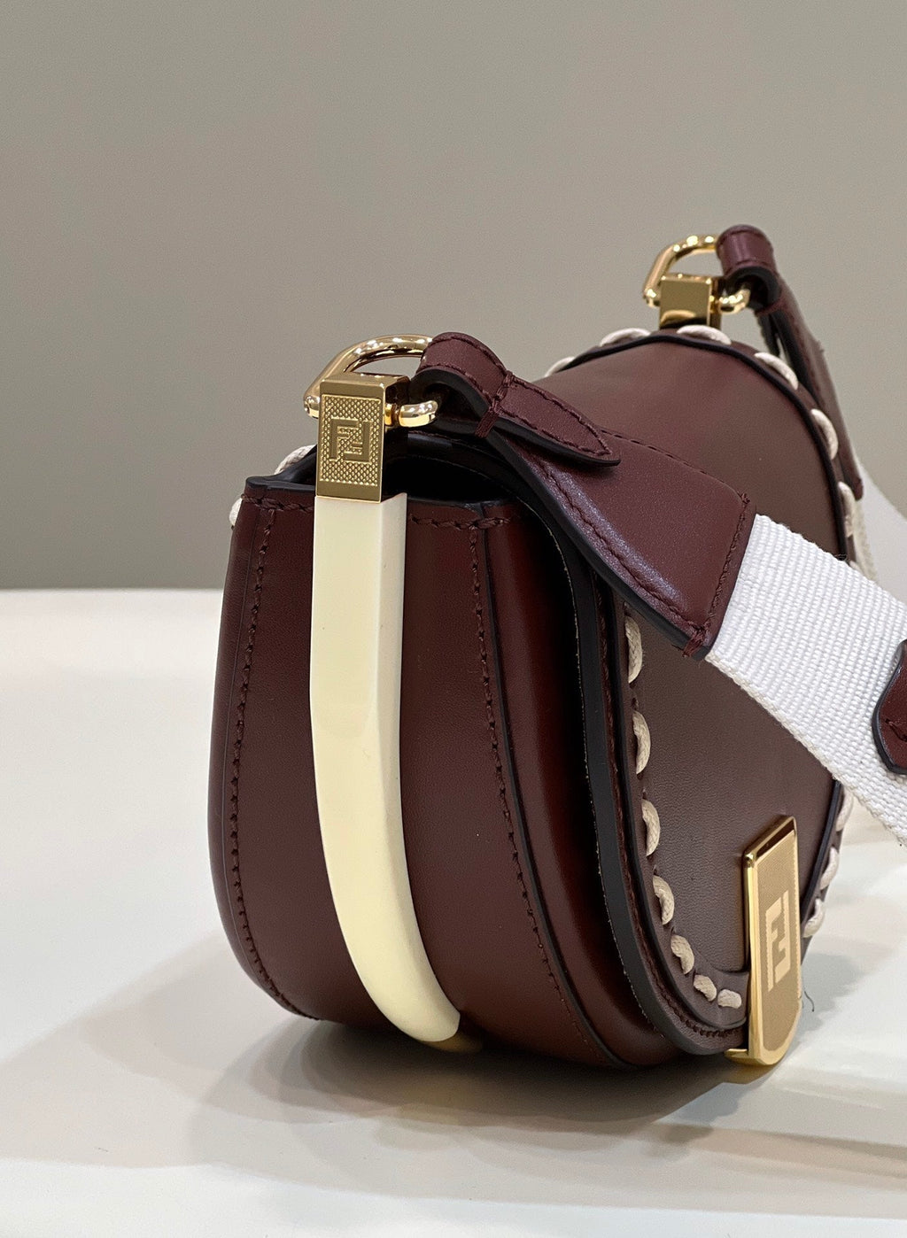 MOONLIGHT 19 IN WINE RED SMOOTH CALFSKIN GOLD HARDWARE