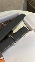 HM CONSTANCE BELT BUCKLE & REVERSIBLE BLACK LEATHER STRAP 42MM
