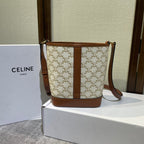 BUCKET 30 IN WHITE TRIOMPHE CANVAS AND RED BROWN CALFSKIN TRIM