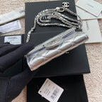 CC 24 Classic Wallet On Chain 11cm Silver Sheepskin  156514